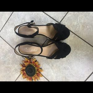 American Eagle Wedges